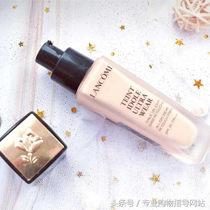 秋冬季适合的粉底,秋冬女生必备化妆品清单