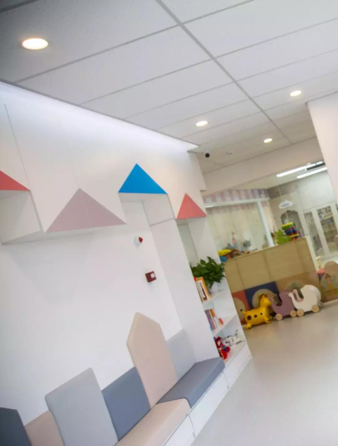高端家庭式幼托中心,乌鲁木齐幼托中心推荐