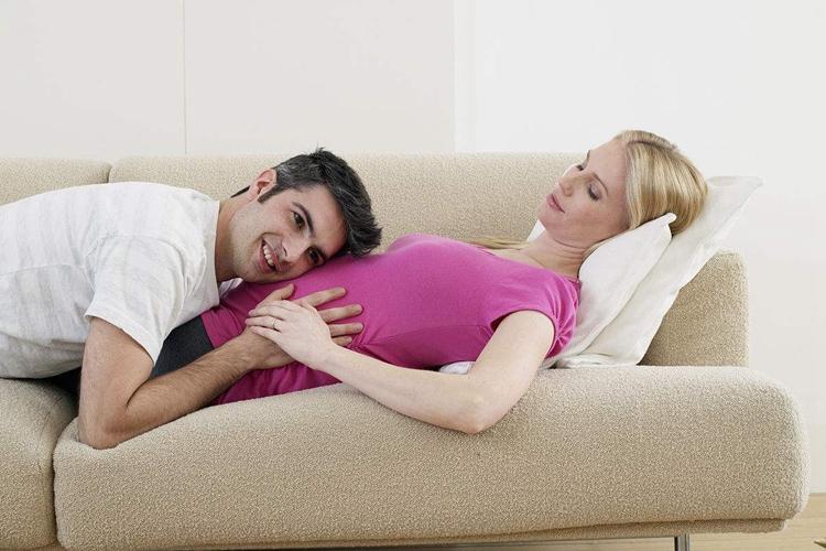 孕晚期怎么样才会不引起宫缩,孕晚期什么原因会导致宫缩