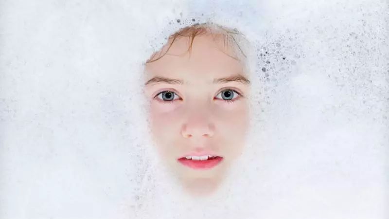 坚持敷面膜和不敷面膜的区别,敷面膜跟不敷面膜的人区别