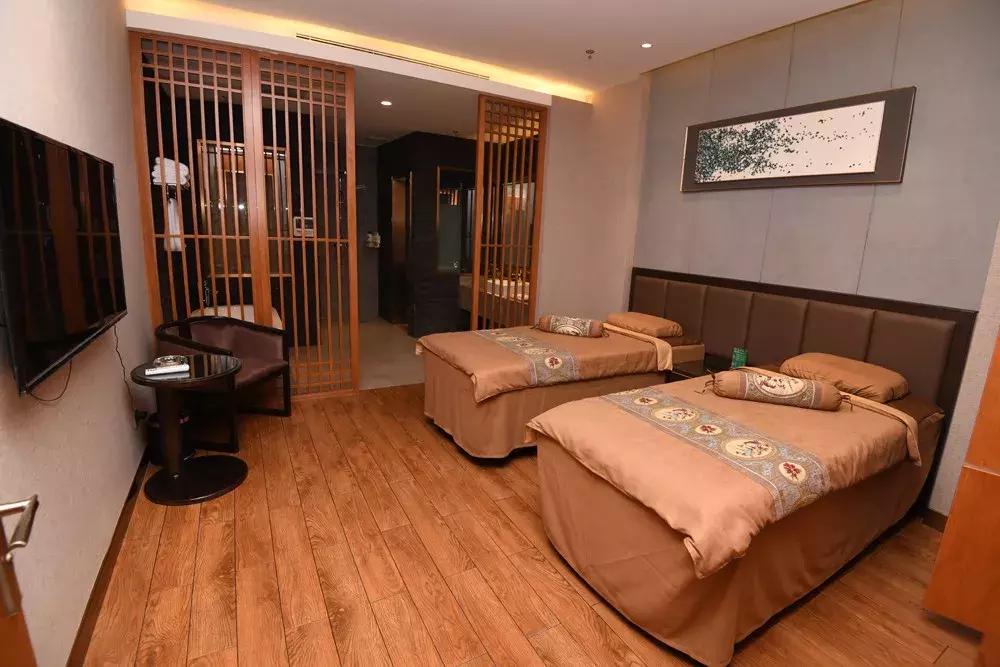 缥缈间温泉门票包含什么项目,缥缈间温泉住宿套房什么样子