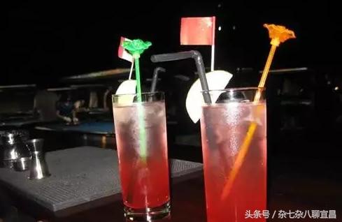 女生去酒吧要注意哪些酒有毒,宜昌酒吧女孩