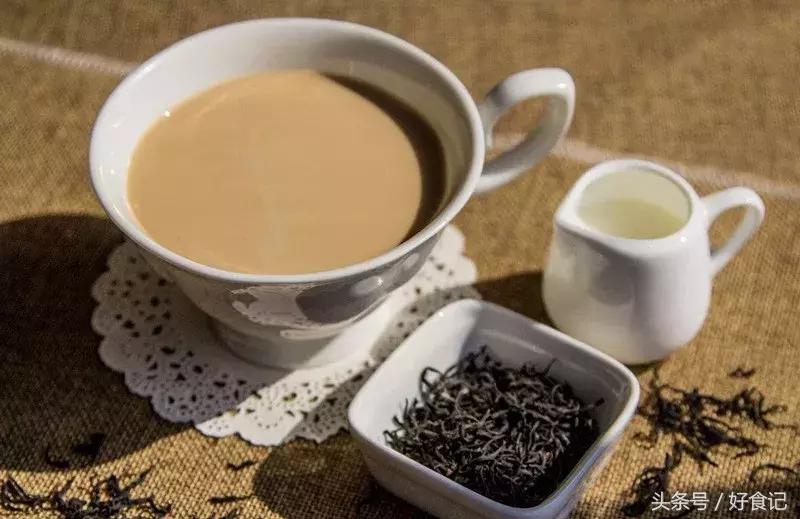 网红打卡熊仔奶茶,潮州鸭屎香奶茶网红打卡