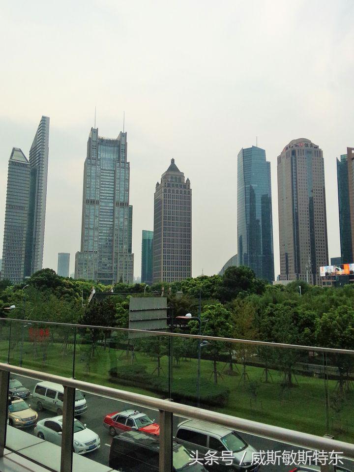 上海陆家嘴从事金融有多少人,陆家嘴有哪些金融机构