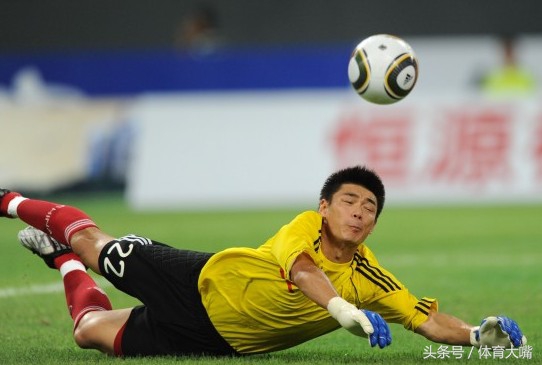 中国门神第一,中国第一门将曾诚精彩扑救