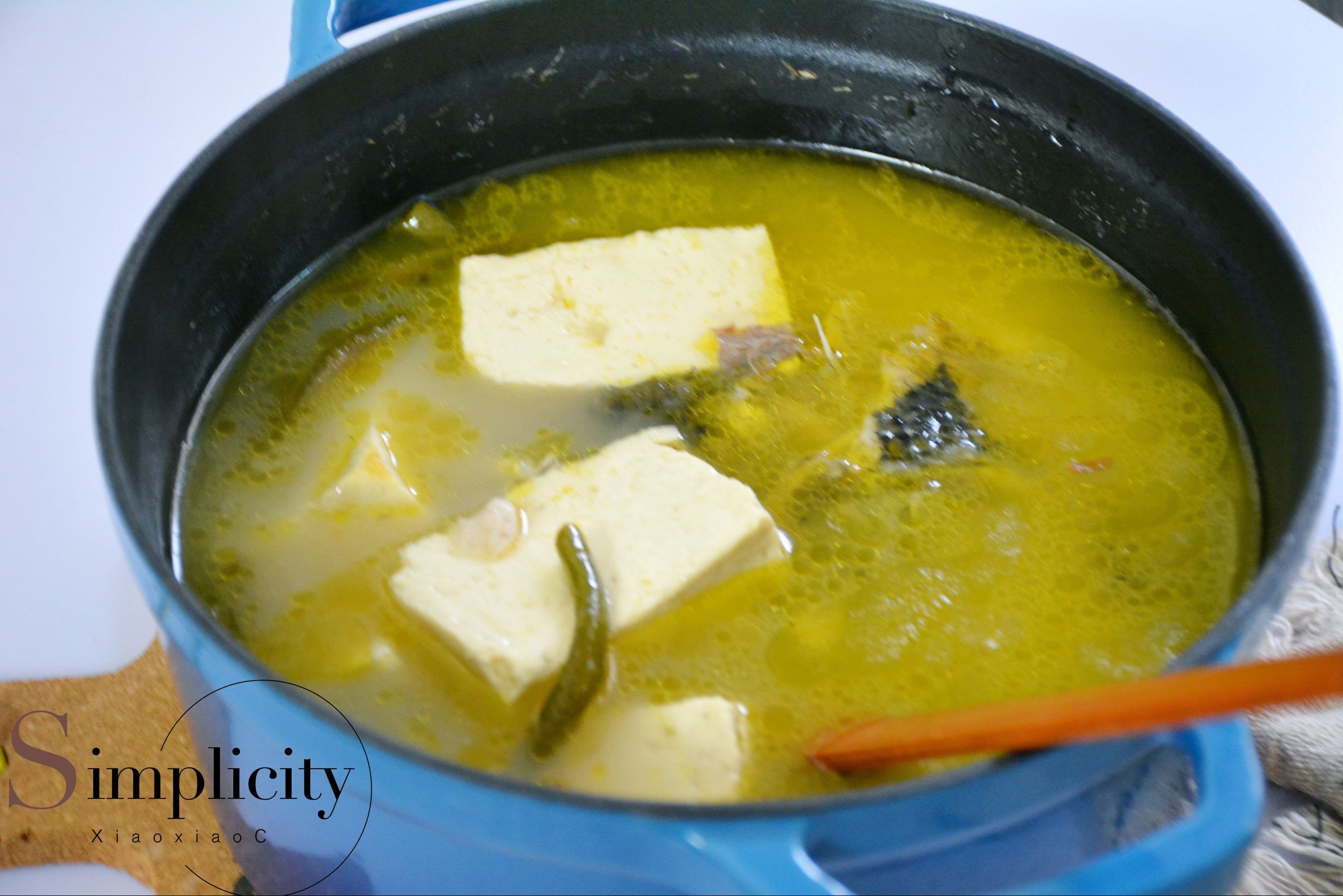 牙龈肿痛可以喝鲫鱼豆腐汤吗,牙龈肿痛上火煲什么喝