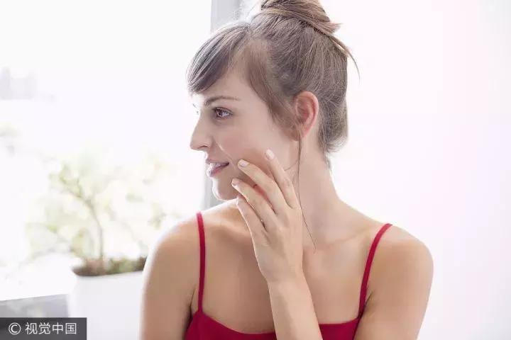 肌底精华液的正确使用方法,精华肌底液用在护肤的步骤