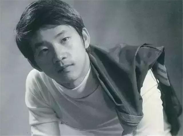 五位邵氏男星的今昔对比,邵氏老演员岳华近况