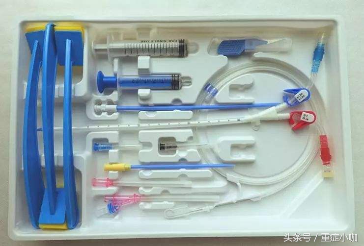 中心静脉穿刺置管术穿刺部位,锁骨下静脉穿刺定位及穿刺方向
