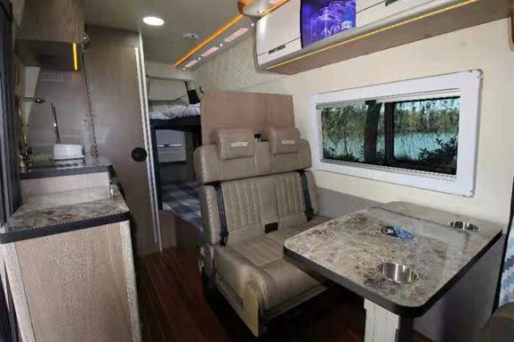 11.24G20杭州房车展——卫航房车新品爆款首发