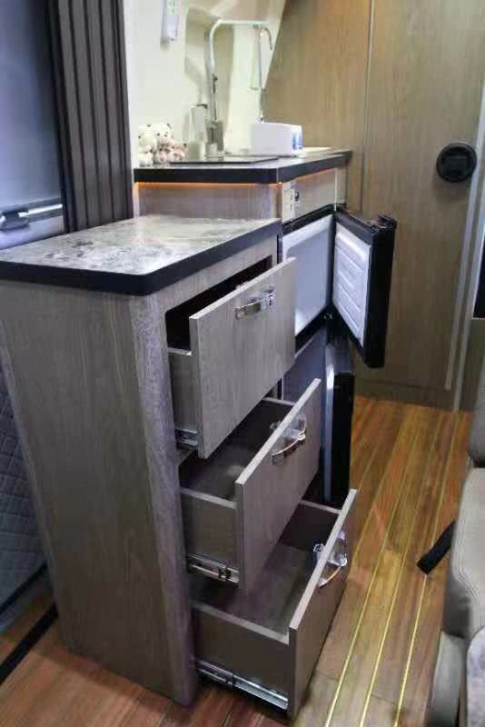 11.24G20杭州房车展——卫航房车新品爆款首发