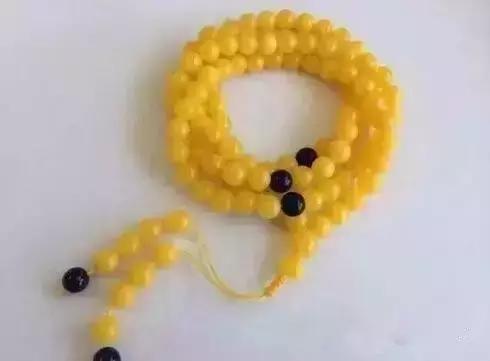 蜜蜡造假工厂:中国订单太多,锅炉都爆炸了!