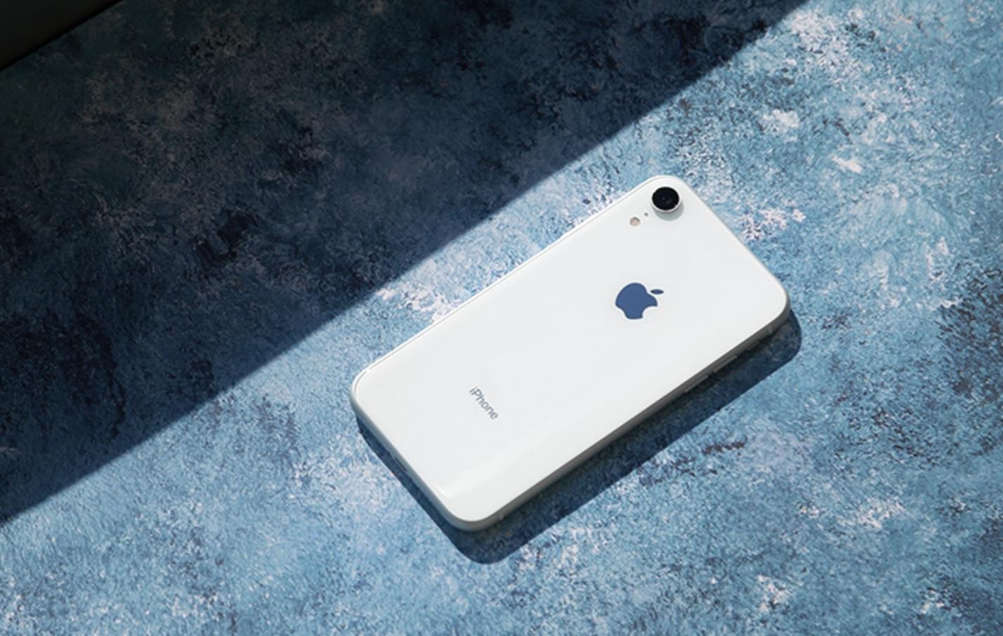 iphonexr黑色跟白色对比,iphonexr黑色和白色选择