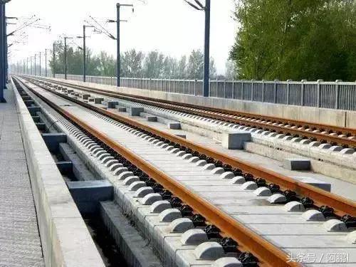 高铁轻轨动车有什么区别,动车票和高铁票有什么区别