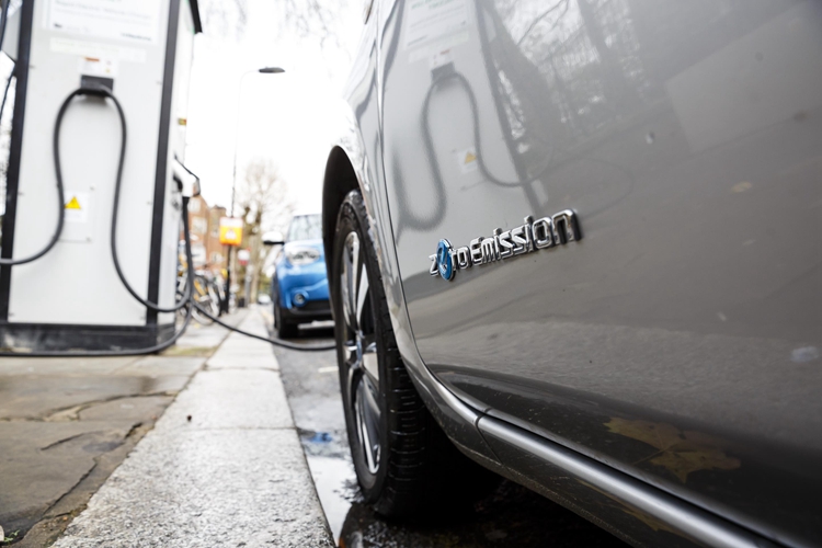 买辆电动车跑滴滴，便宜省电冬季坚挺，这几辆就是性价比的代名词