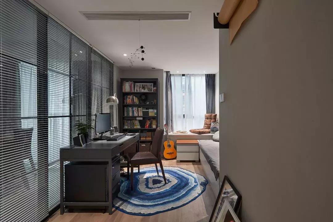 玻璃隔断墙能拆除吗,家里砸了重新装修