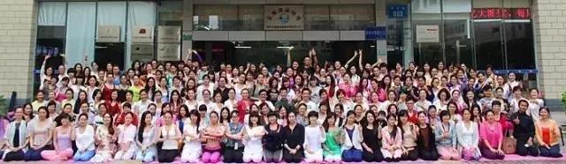 美俪阿萨娜瑜伽老师,深圳龙华美俪阿萨娜瑜伽直播视频