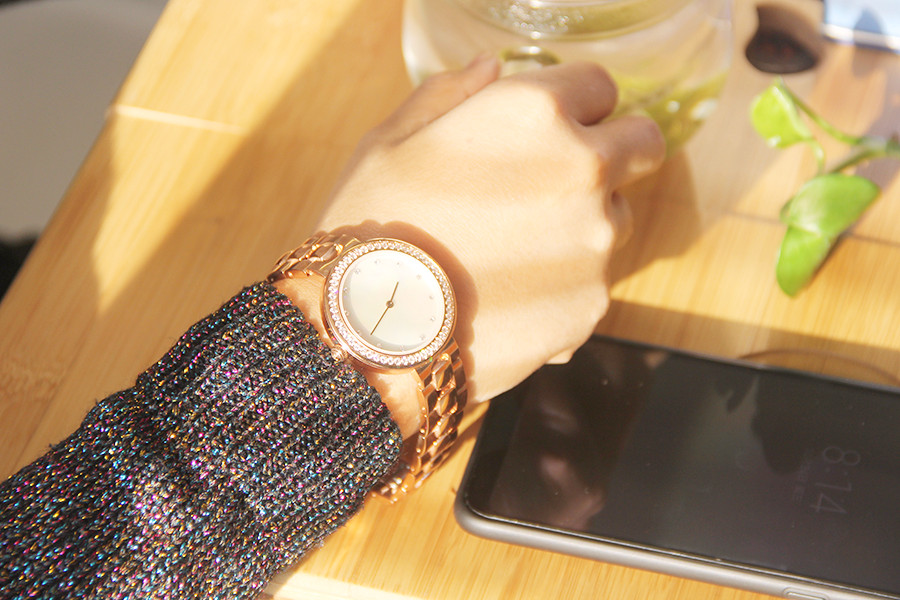 小姐姐体验沃尔沃xc90,twentyseventeen手表水鬼