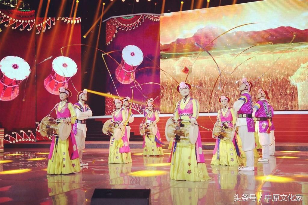 湘西民族特色古老风俗舞蹈摆手舞,我国少数民族民间经典舞蹈有哪些