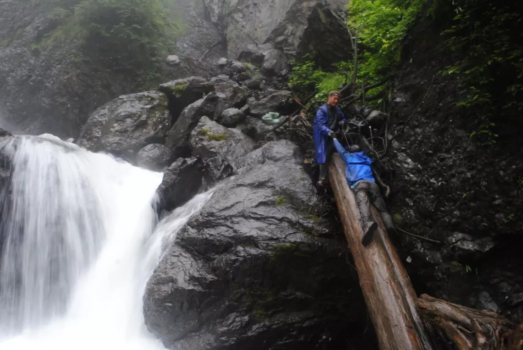 百慕大黑竹沟未解之谜,黑竹沟百慕大三角探险