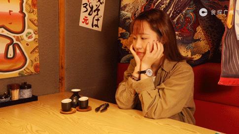 *力暴**日料店，叫我用钳子吃！