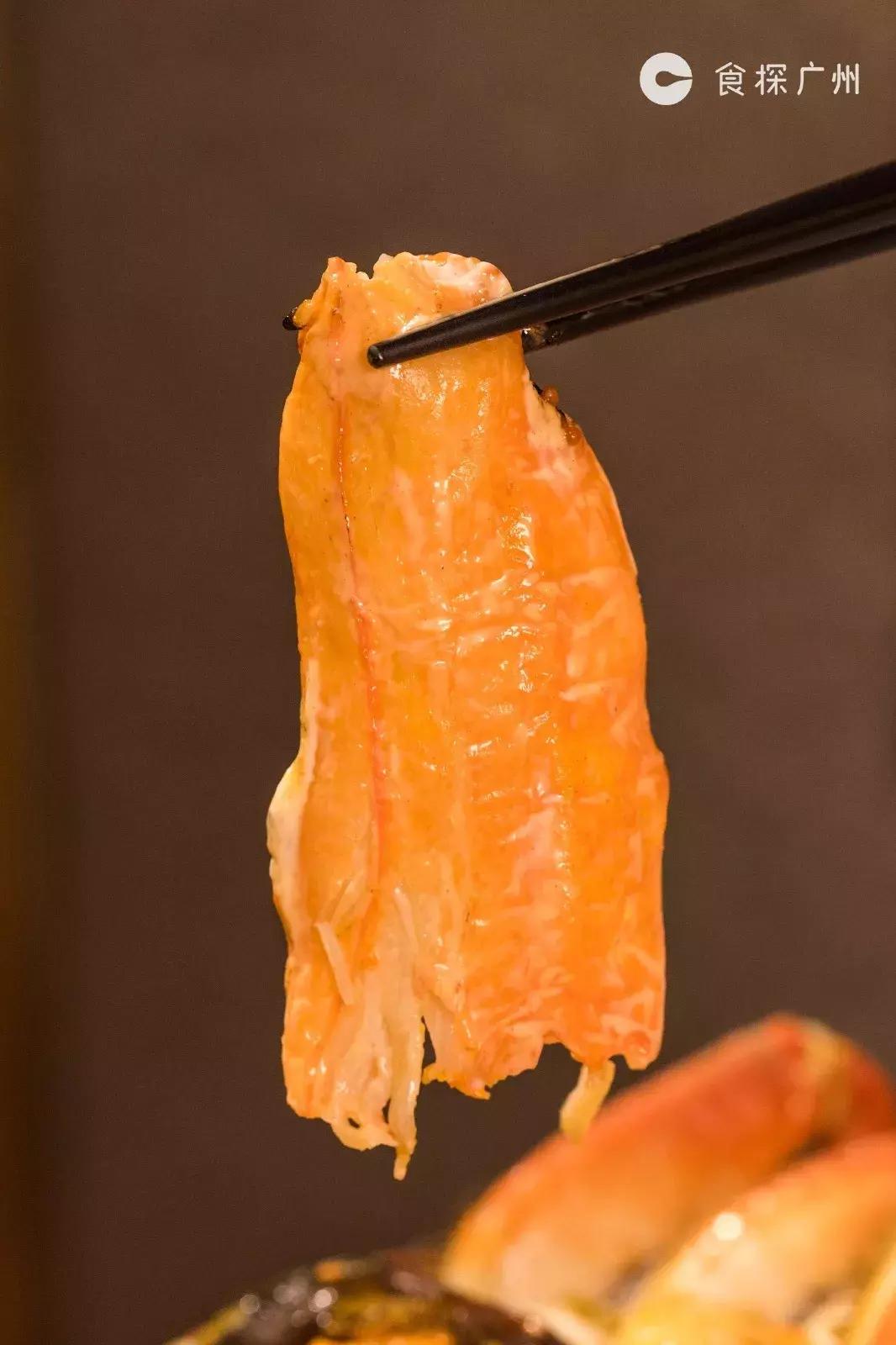 *力暴**日料店，叫我用钳子吃！