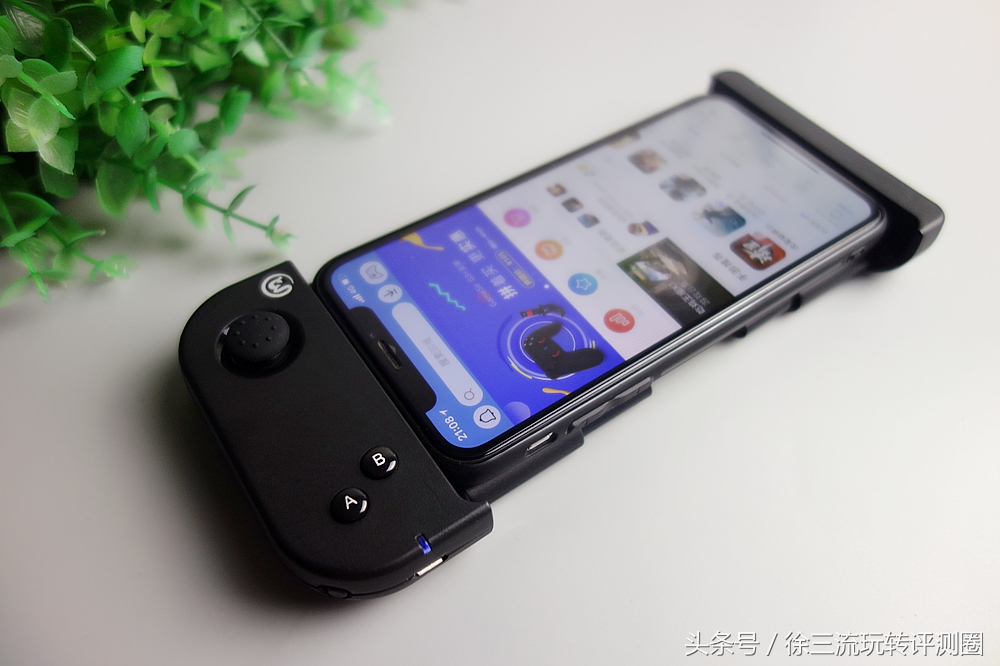 小鸡t6手柄玩吃鸡,小鸡t6游戏手柄