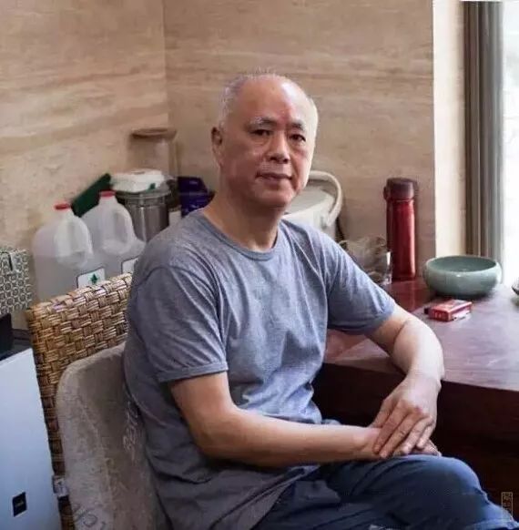 观｜《衡》施小马