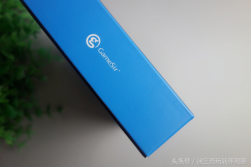 小鸡t6手柄玩吃鸡,小鸡t6游戏手柄