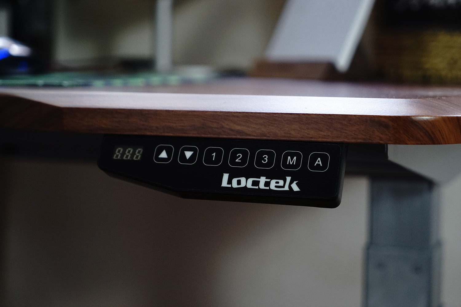 告别疲劳驾驶和腰酸背疼,乐歌升降桌效果怎么样