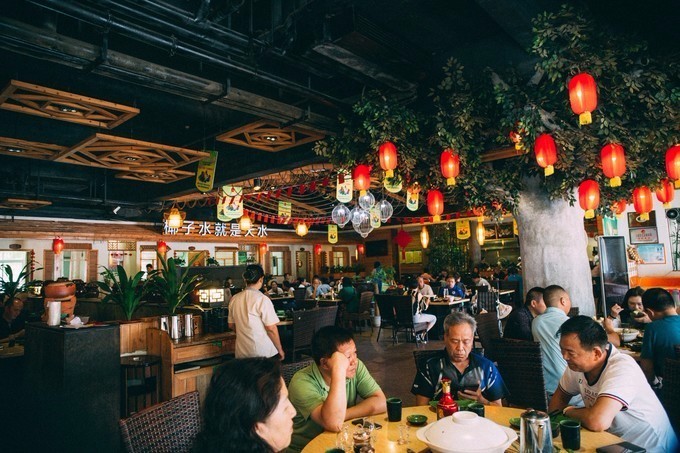 带你到三亚感受不一样的美食美景,三亚旅游必吃的美食清单大全