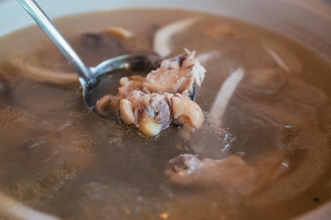 带你到三亚感受不一样的美食美景,三亚旅游必吃的美食清单大全