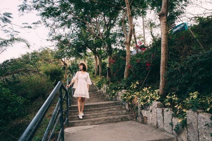 带你到三亚感受不一样的美食美景,三亚旅游必吃的美食清单大全