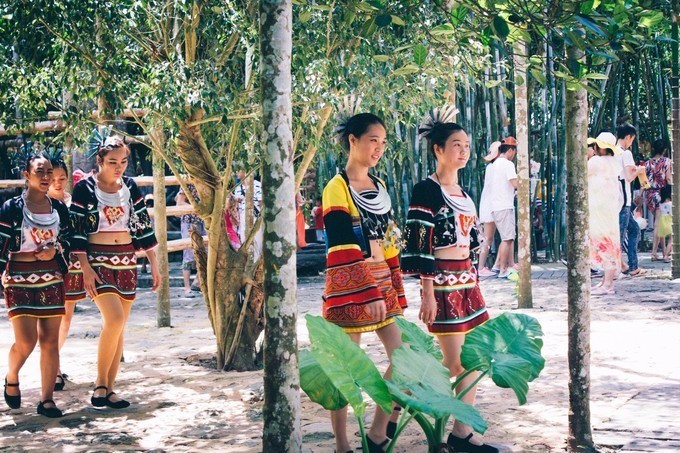 带你到三亚感受不一样的美食美景,三亚旅游必吃的美食清单大全