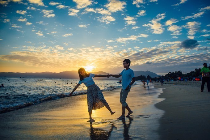 带你到三亚感受不一样的美食美景,三亚旅游必吃的美食清单大全