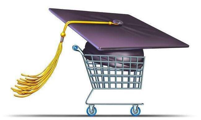 女生学金融专业前景如何,金融学适合女生学吗