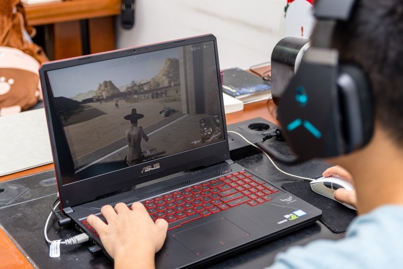 华硕飞行堡垒6笔记本怎么样,华硕飞行堡垒6代i5评测