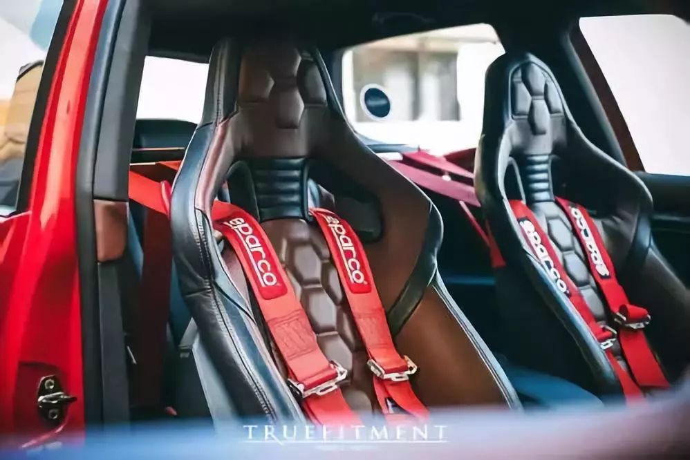 灵感来自女人的假胸?关于汽车的安全气囊你不知道的那些事