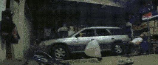 灵感来自女人的假胸?关于汽车的安全气囊你不知道的那些事