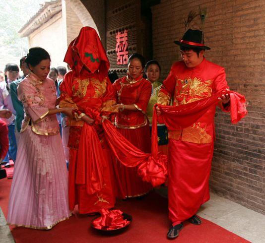 女孩出嫁穿衣服讲究,女孩出嫁穿衣服有讲究