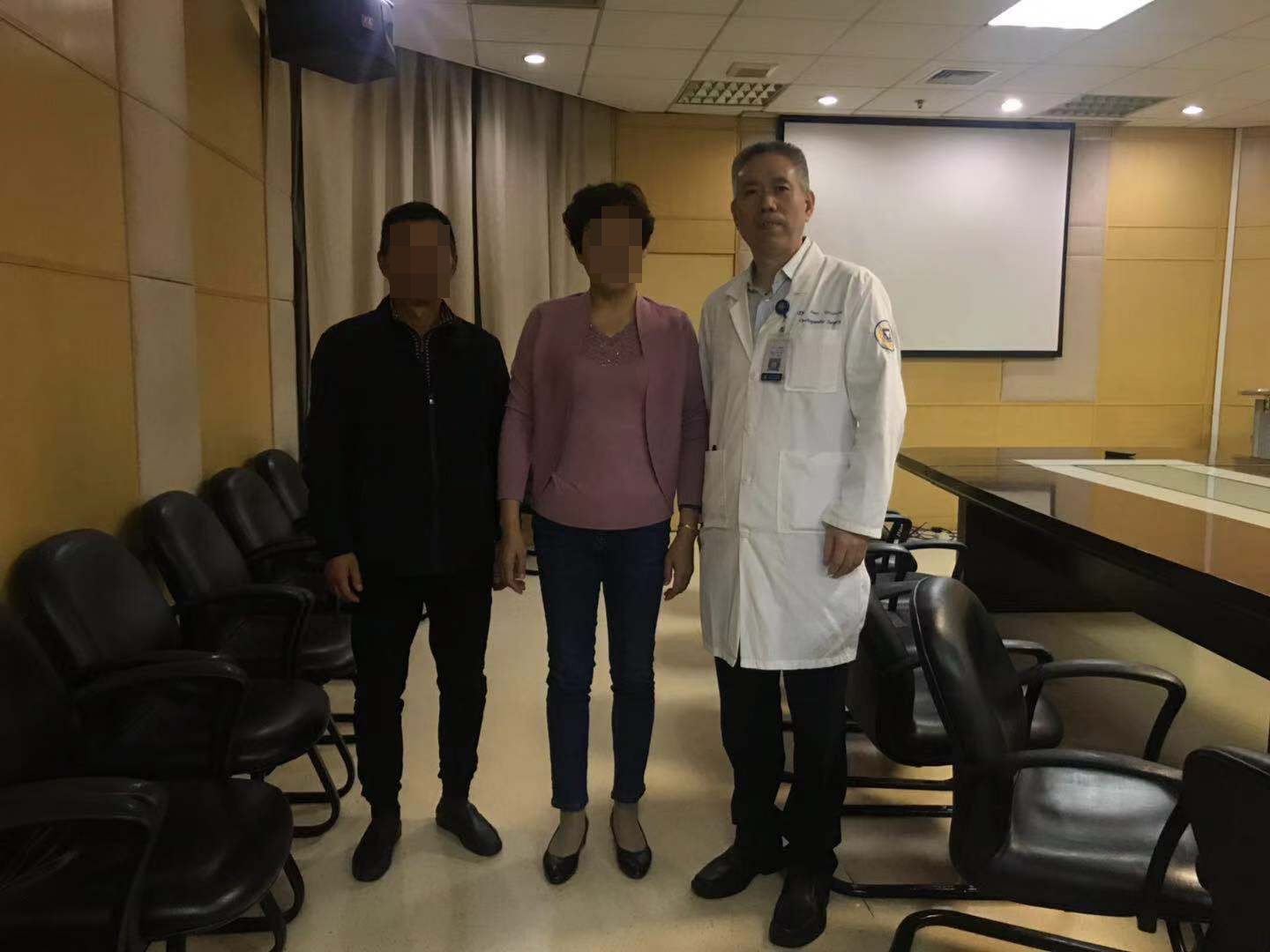 「直播来了」骨科医生给脊柱做了个翻修术错位腰椎归队了