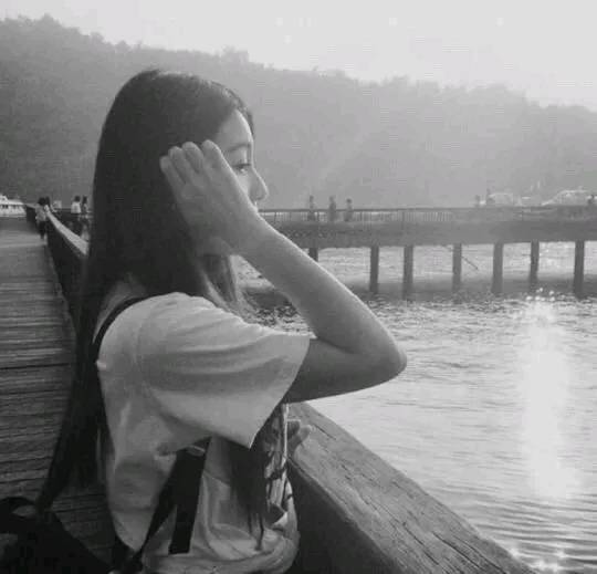 高冷霸气超拽的句子感情,高冷伤感霸气超拽的句子