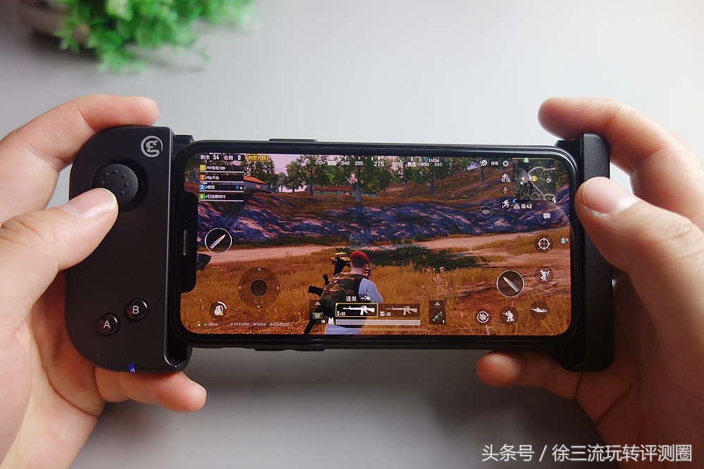 小鸡t6手柄玩吃鸡,小鸡t6游戏手柄