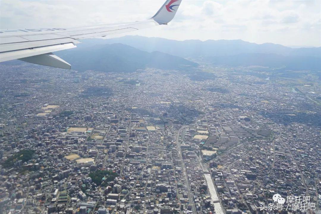 我来到了这些摩托车出生的地方，有幸试驾了一辆“特产CB”