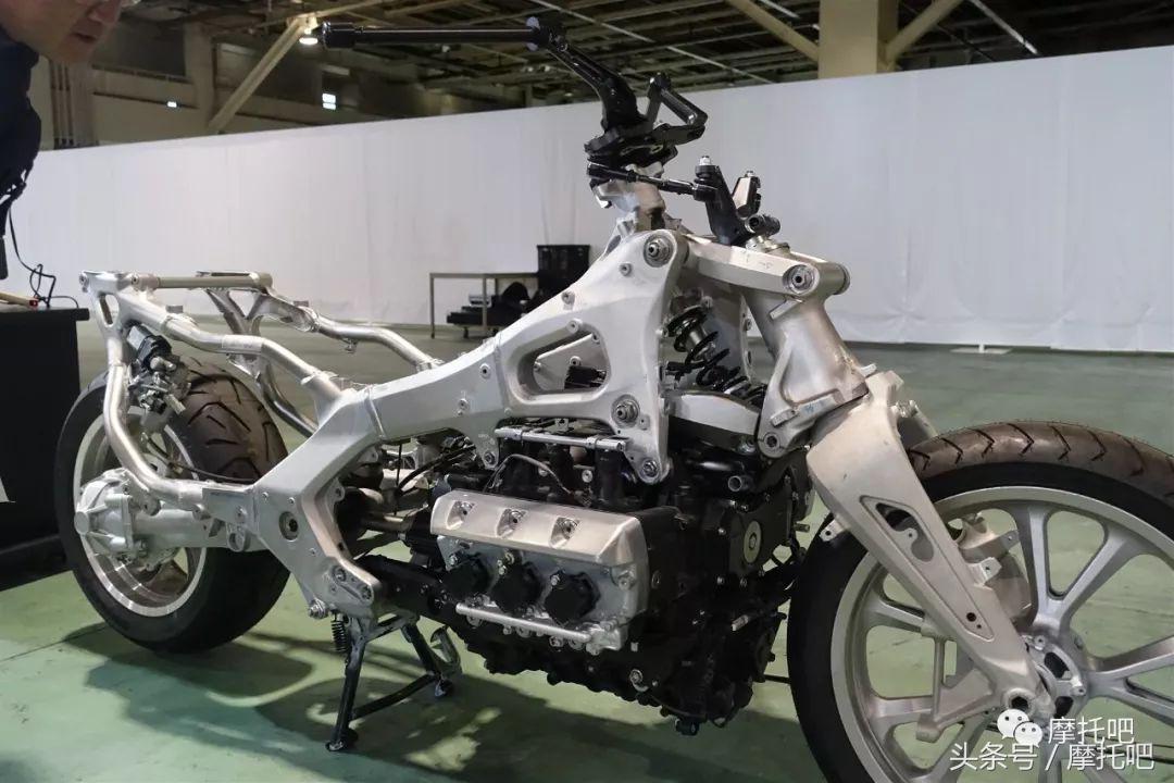 我来到了这些摩托车出生的地方，有幸试驾了一辆“特产CB”