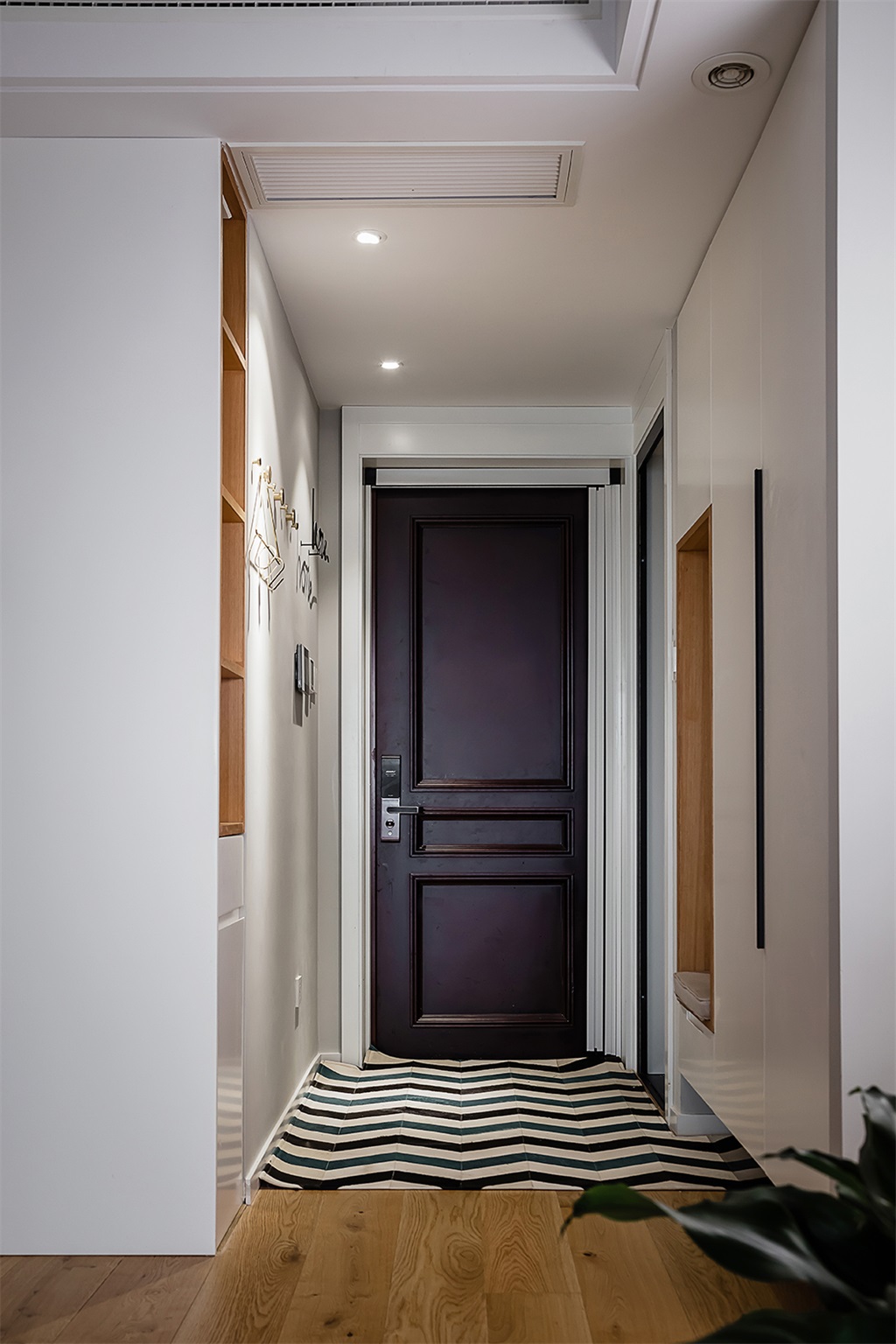 终日偷得浮生半日闲,终日昏昏醉梦间