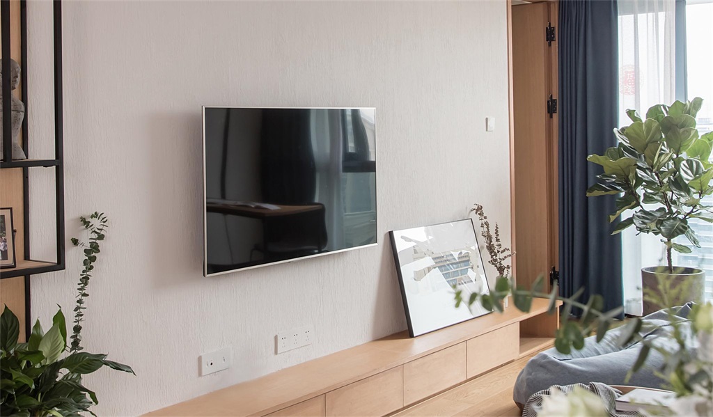 终日偷得浮生半日闲,终日昏昏醉梦间