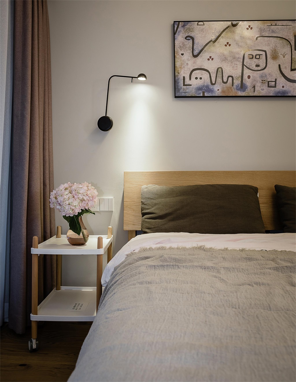 终日偷得浮生半日闲,终日昏昏醉梦间