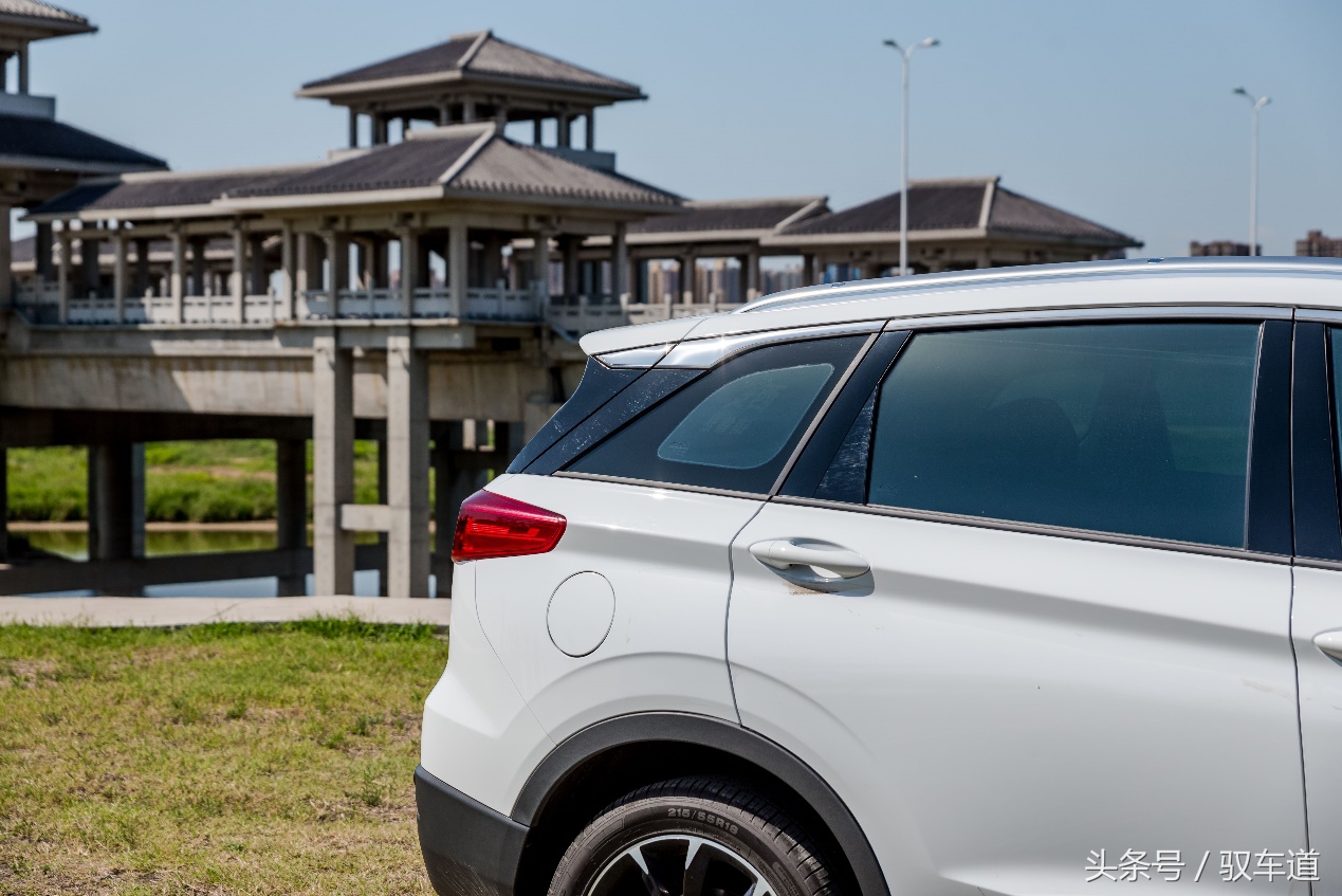 你想要的全部都给你粤语,一汽森雅r9优点和缺点