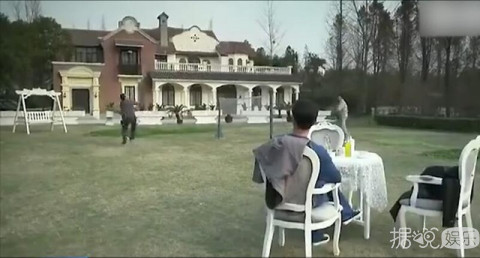 靳东卖弄文化被打脸，真是大写的尴尬